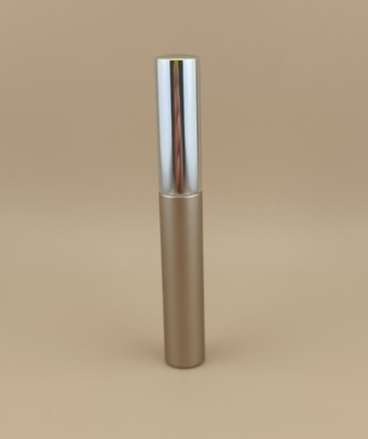 New Design Golden Lip Balm Packaging with Silvery Lid for Lipsticks