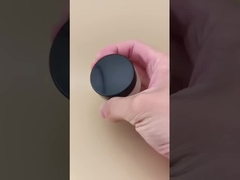 Tarro de crema de vidrio estriado transparente con tapa de rosca negra para loción femenina