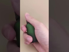 Diseño delicado Botella de vidrio verde oscuro transparente para la esencia