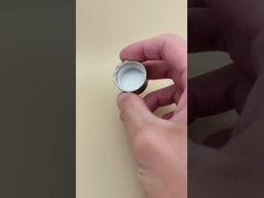 Capa lisa de plástico redondo de grano de madera para botellas cosméticas