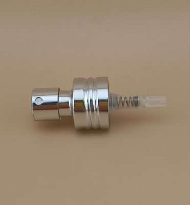 El botón de aluminio plateado personalizado es un herramienta de pulverización para perfume.