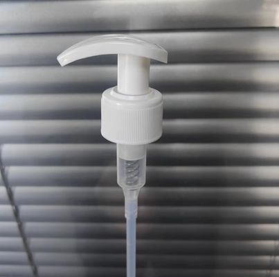 Pompas de loción 316SS Dispensador de loción corporal de primavera blanca Pompas de cuello 24 / 28 Tasa de descarga K202-5