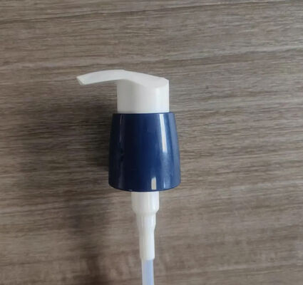 Personaliza la bomba de crema de color blanco con tapa completa bomba de tratamiento para botella de base