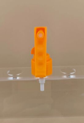 Pulverizador de disparo pequeño de plástico naranja para peluquería