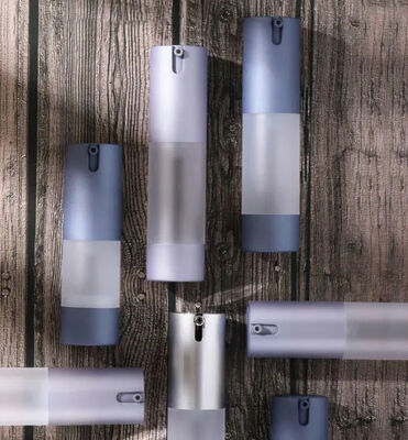 Los PP plásticos vacían la botella privada de aire cosmética K25-1 10ml 15ml del suero de la loción de la bomba