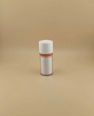 Botella rotativa con cubierta exterior transparente para cosméticos