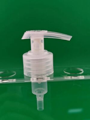 Todo de plástico 28 mm Cerradura izquierda-derecha Dispensador de loción bomba
