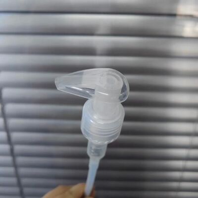 Cabeza de la bomba 2cc Dispensador de la loción de la bomba 28/410 Plata brillante metalizado