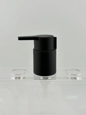 28/410 Bomba de crema de plástico negro mate con clip para envases de cosméticos