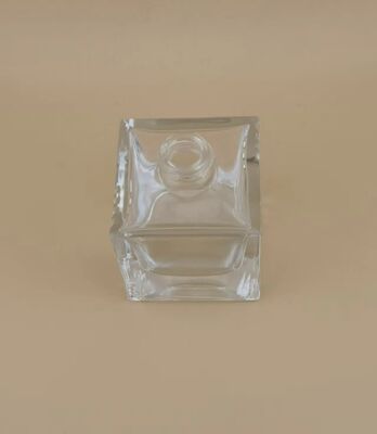 Botella de vidrio transparente lisa y lisa para perfume de automóvil