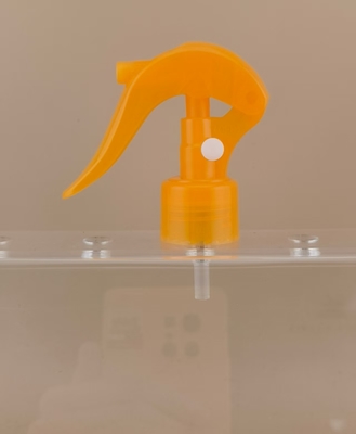 Pulverizador de empuje de plástico de PP personalizado de color naranja mini K602-2 para limpieza doméstica