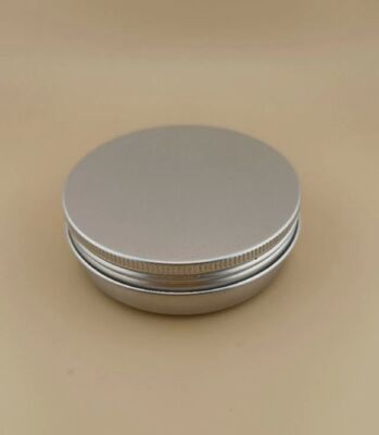 Gran caja de aluminio plateado con tapa de tornillo para cosméticos